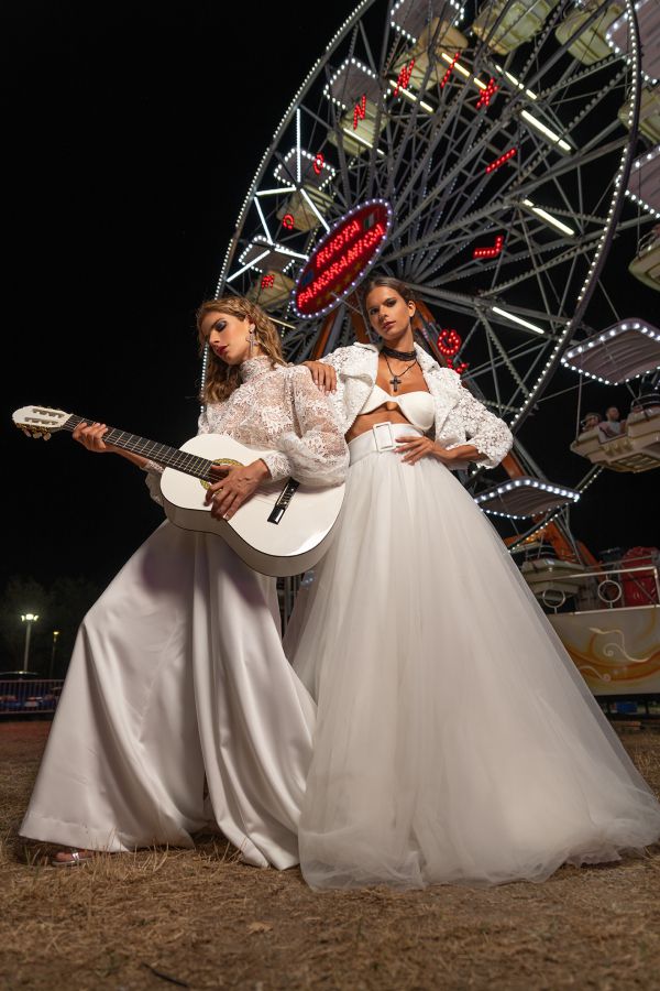 Tendencia 2023: el vestido de novia se tiñe de rock